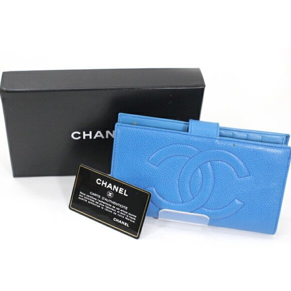 CHANEL Blue Caviar Leather Logo Wallet - Picture 12 of 12